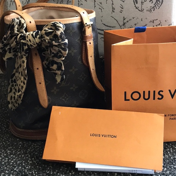 Louis Vuitton Handbags - Authentic Louis Vuitton Petit Bucket